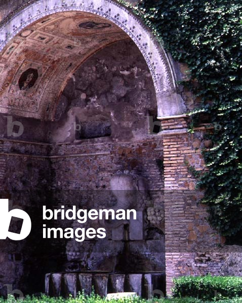 Fountain grotto incorporating an Annone Elephant, mascot of the court of Leo X, presented to Cardinal Giuliano de'Medici (1478-1534) by the King of Portugal, 1518 (photo)