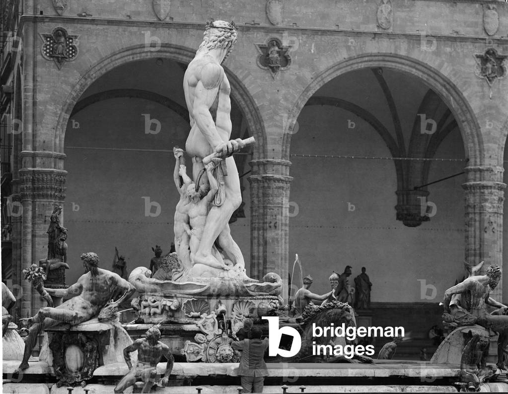 Fountain, Piazza Signoria (photo)