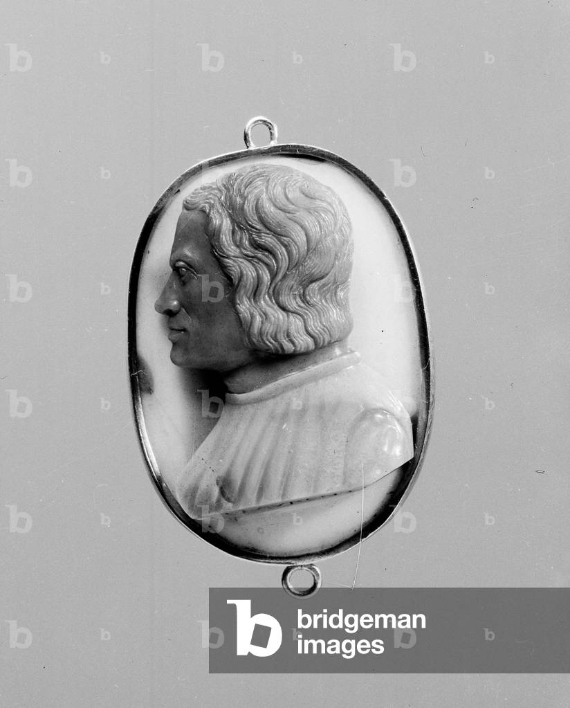 Bust of Lorenzo de' Medici, by Domenico de' Cameos, or Giovanni delle Corniole (agate & onyx)