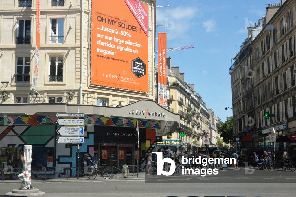 21250The bazaar of the Hotel de Villes Paris 2017?