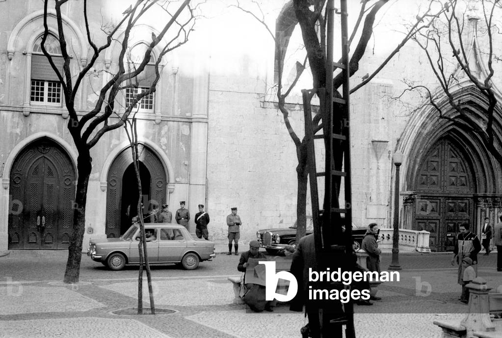 Portugal 1966 - Lisbon - Police (b/w photo)