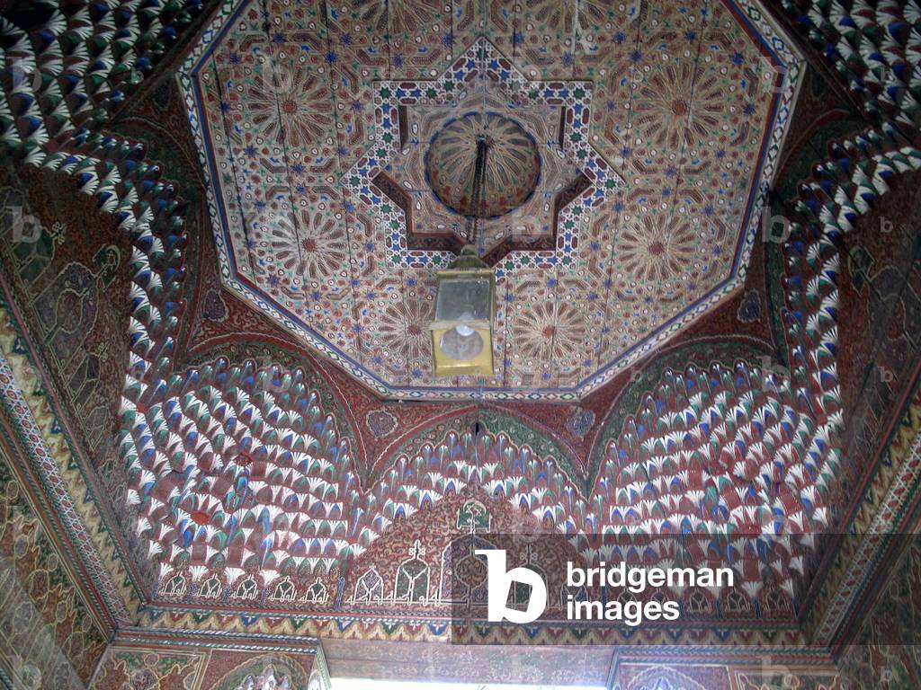 9379N Marakech Maroc near the square Jemaa El Fna ceiling decorating grave carved 2009