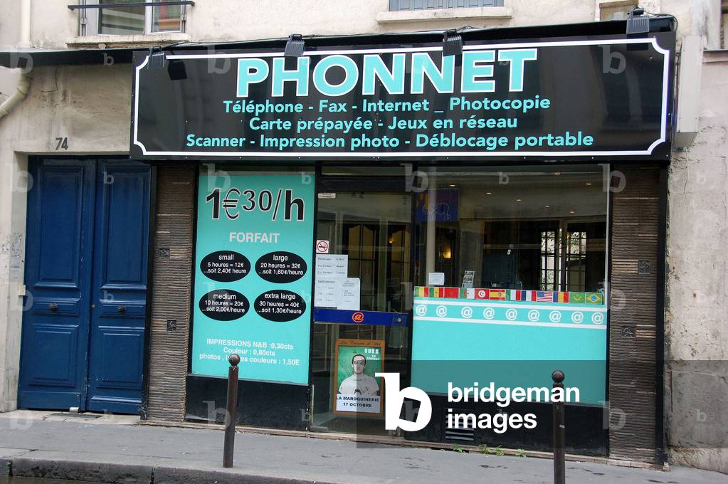 5901N PARIS August 2007 L informatics invaded life phone shop Fax Internet Photocopy Scanner Portable Photo