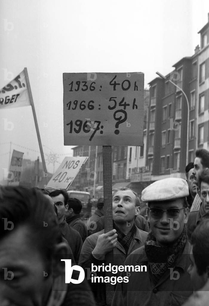 Demonstration of the workers of Rateau factory in La Courneuve, France, december 11, 1966 (working hours) (b/w photo)