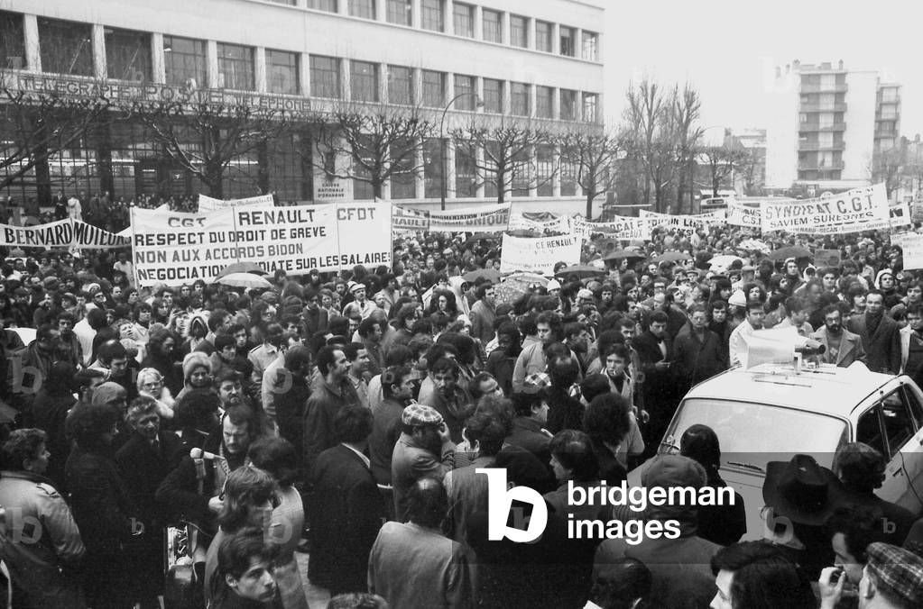 Greve a la director Renault, 1975