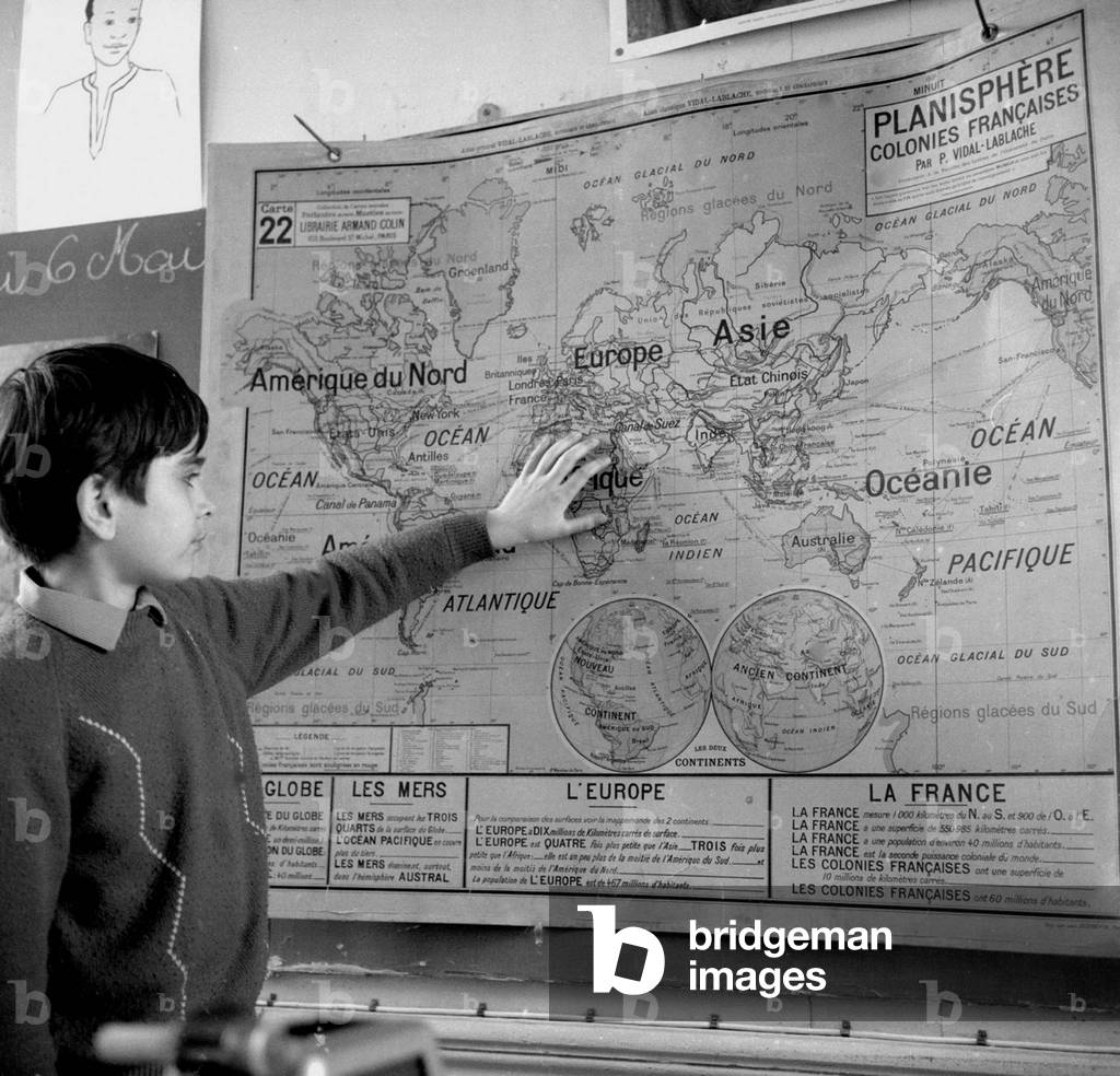 Schooling of immigrant children