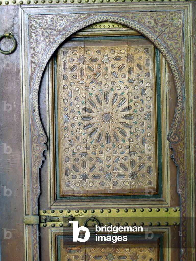 9372N Marakech Maroc on Jemaa El Fna Square 2009 door decoree carved engraved