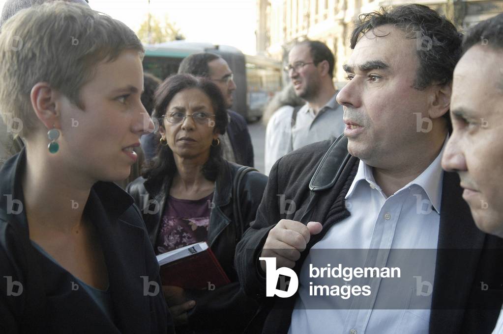 1721N At the demonstration in memory of the victims of the Algerians' demonstration in Paris on 18 October 1961 Under the Prefet Papon Paris 18 October 2005 Clementine AUTAIN adj to the Mayor of Paris and Benjamin Stora