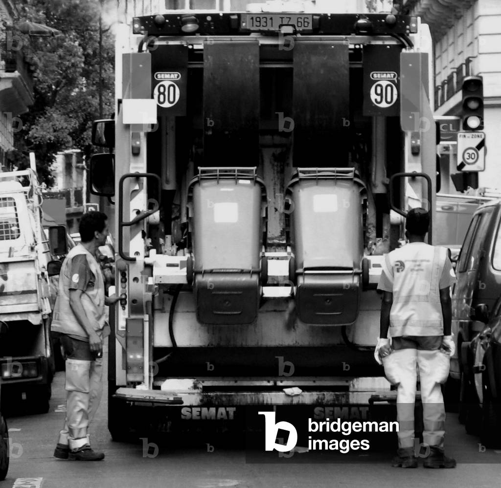 9230N Les sboueurs à Paris 2009