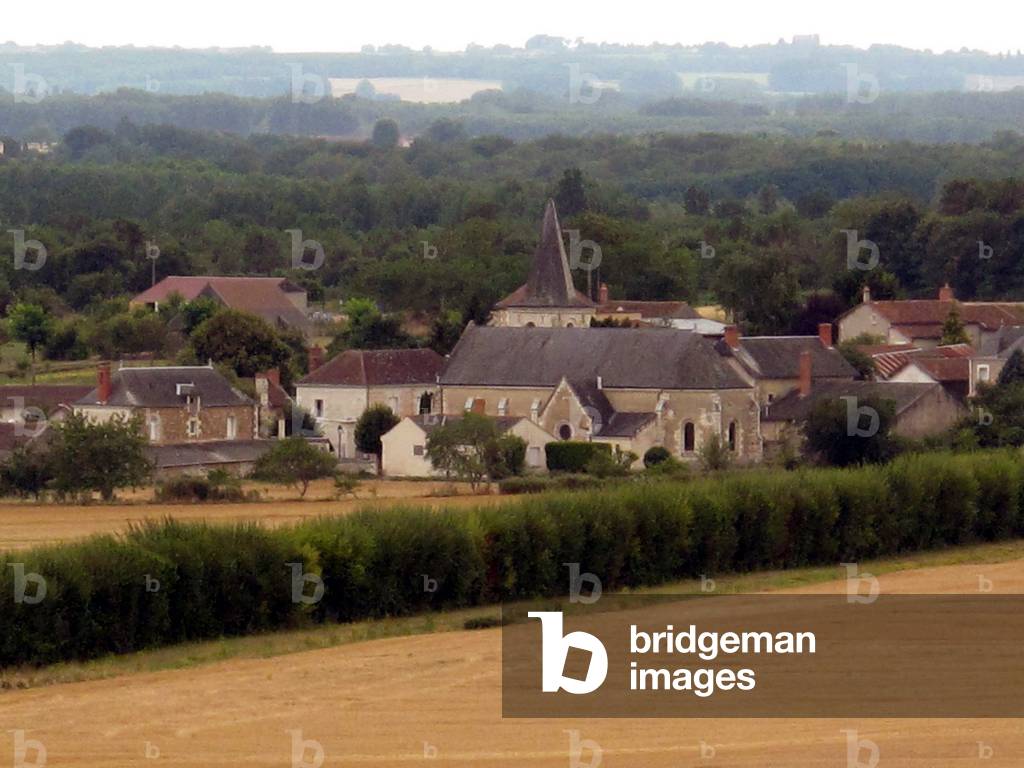 8972N The village of Braslou in Indre et Loir July 2009