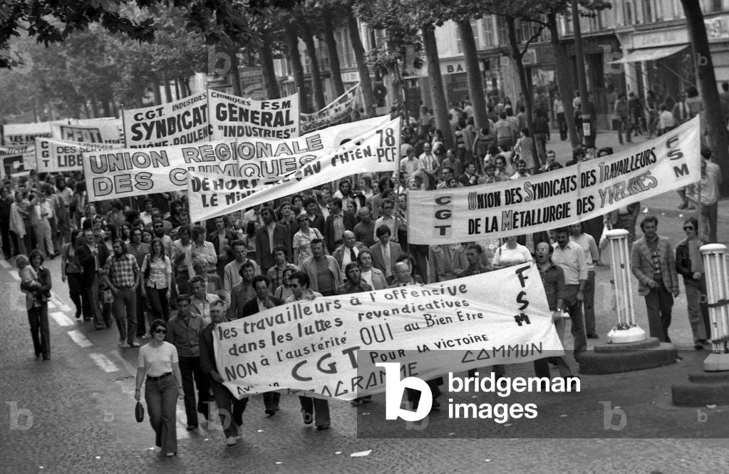Demonstration (trade unions), Paris, june 12, 1975 (b/w photo)