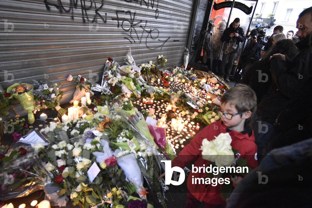 Photo of the site of the cafe ''La Belle Equipe'' after the terrorist attack, Paris, 11th arrondissement, 2015 (photo)
