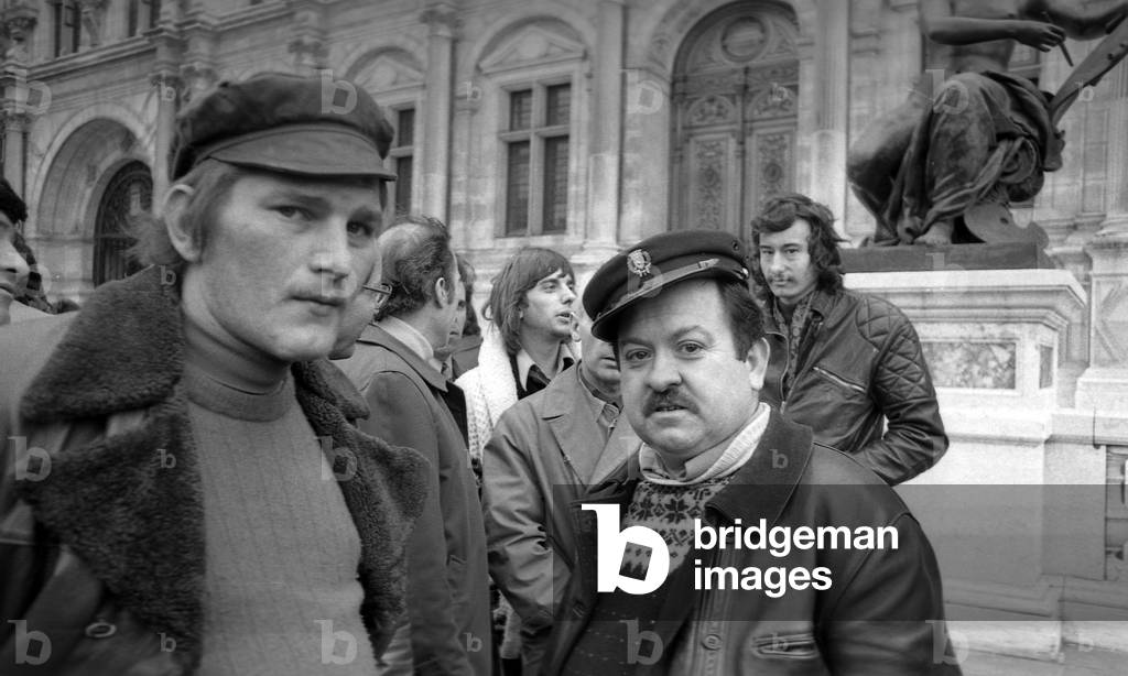Day of action of the employees of the public service, Paris, november 26, 1974 (b/w photo)