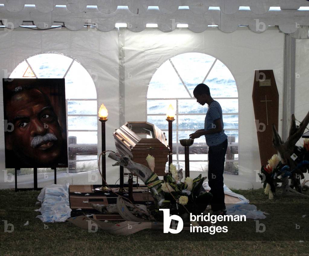 Obseque of the writer Edouard Glissanrt in Martinique February, 2011 (photo)