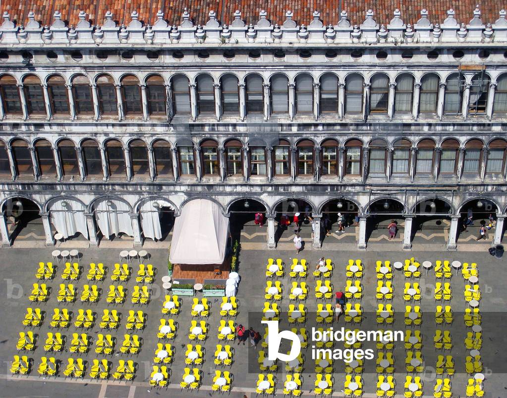 Venice: cafe terrace Place St-Marc