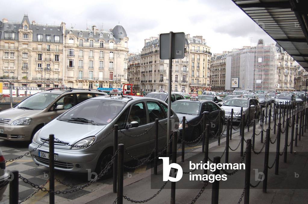 3645N Gare de Lyon station de Taxis sept 2006