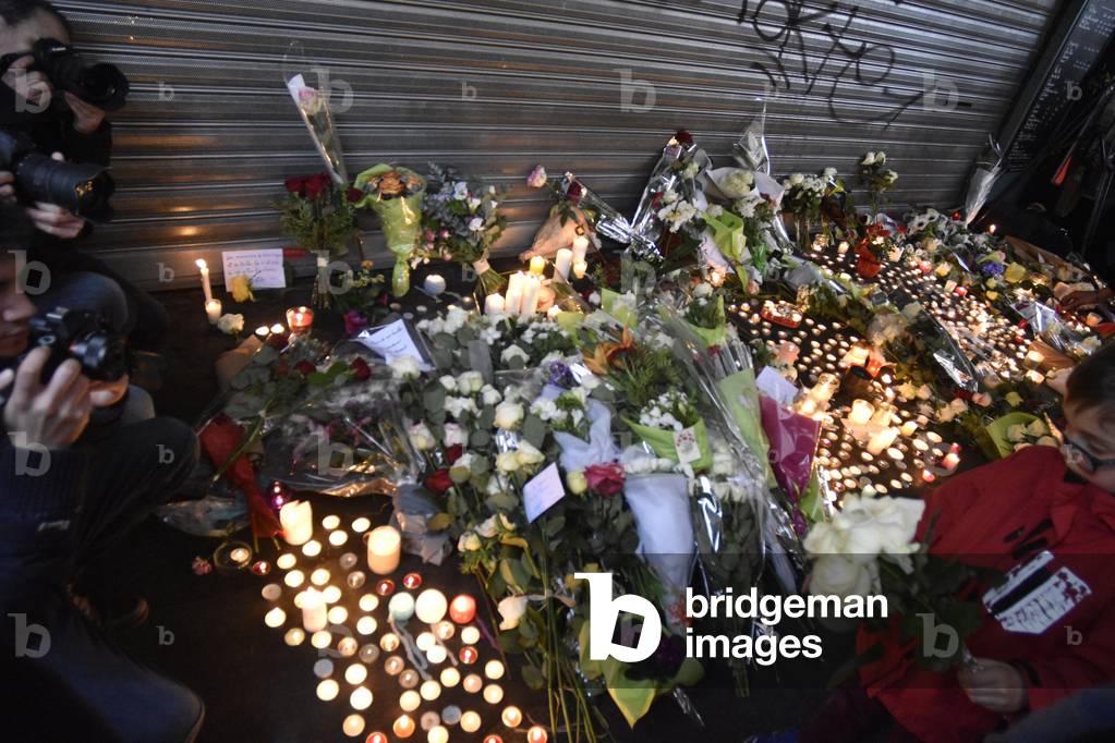 Photo of the site of the cafe ''La Belle Equipe'' after the terrorist attack, Paris, 11th arrondissement, 2015 (photo)