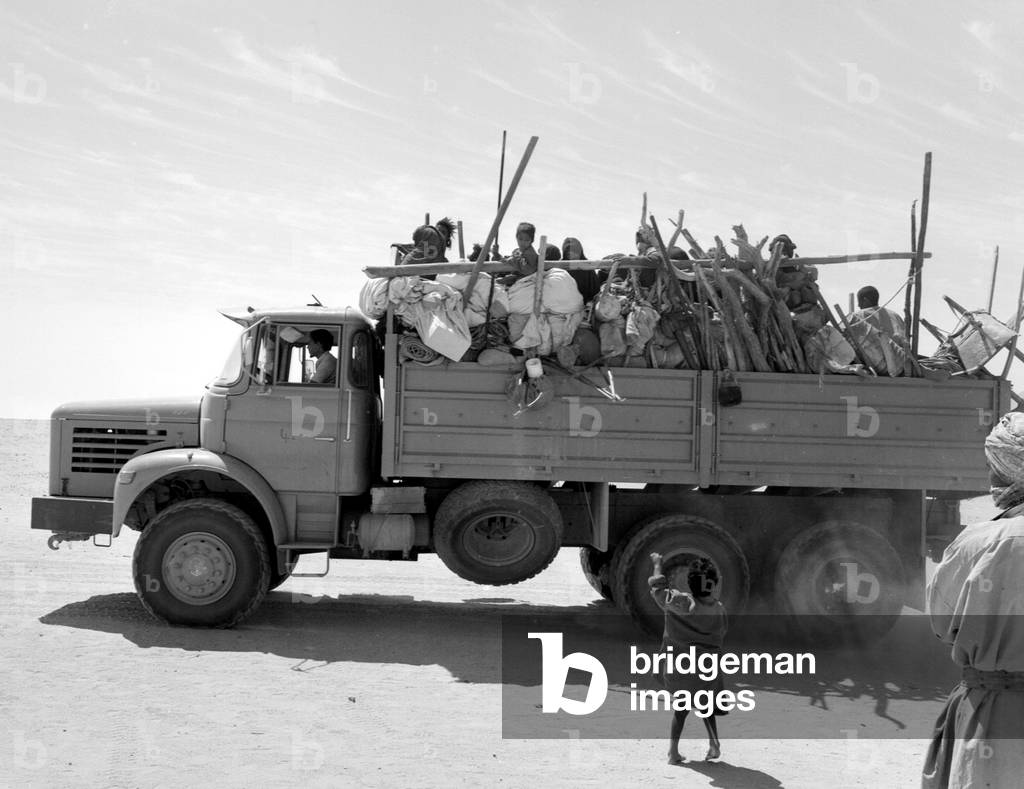 Saharan refugees, 1976