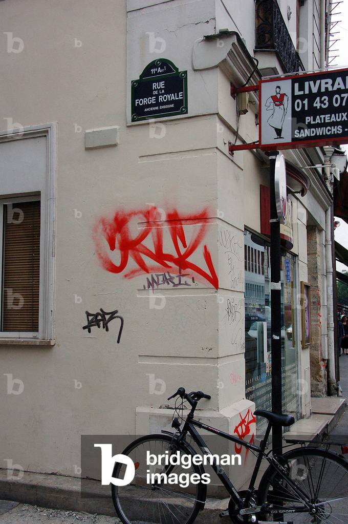 5894N ON THE WALLS OF PARIS 11th Graffiti Tag Urban Culture Wall painting August 2007