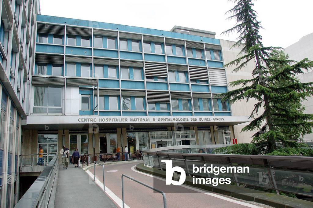 5638N L Hopital des Fifteen Twenty in Paris July 2007