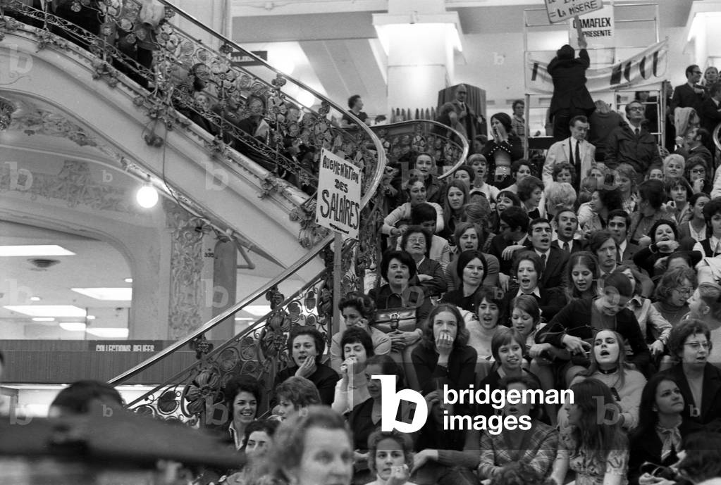 Strike at the Galeries Lafayette (department store), Paris, october 9, 1970 (b/w photo)