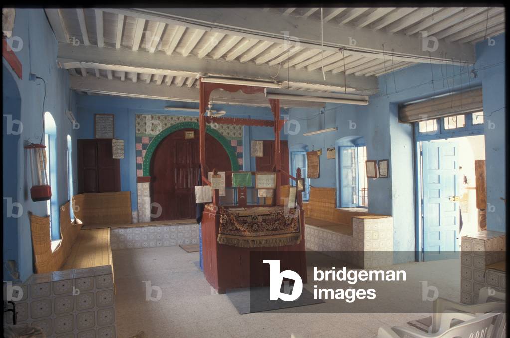 2874. Synagogue In Djerba, Tunis, c.18th century  (photo)