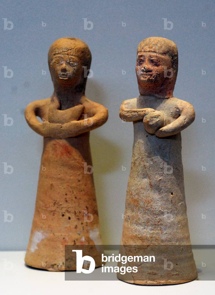 Women bringing offerings, from Achziv, northern Israel, 8th-7th century BC (ceramic)