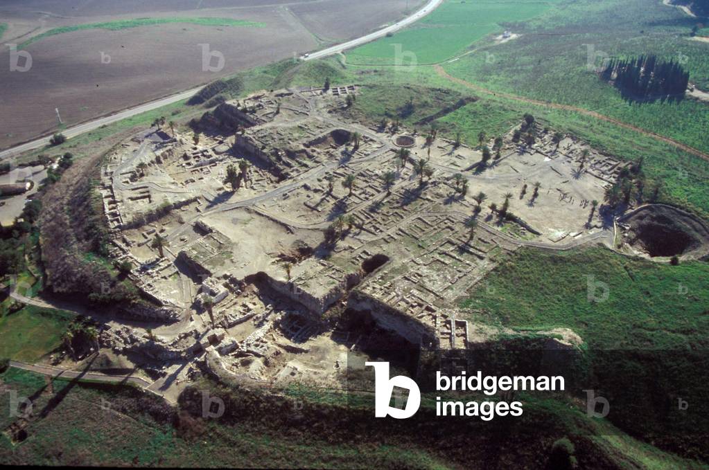 Aerial view of the Tel (photo)