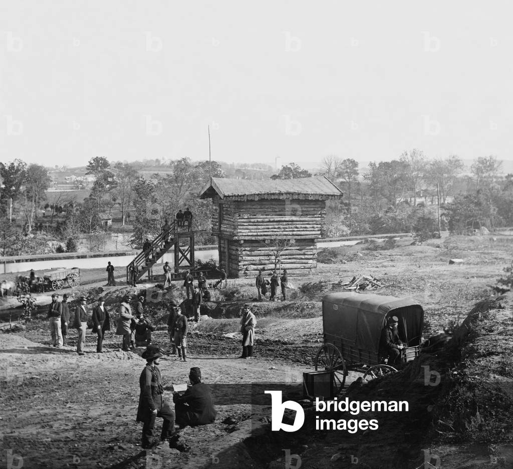 Blockhouse near Fort Haggerty on the Arlington Ridge Road, Virginia, helping guard the Aqueduct Bridge, c.1862 (b/w photo)