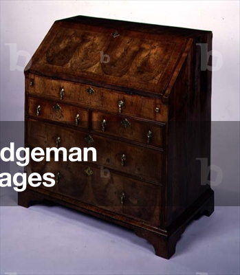 Queen Anne walnut bureau, with herringbone banding