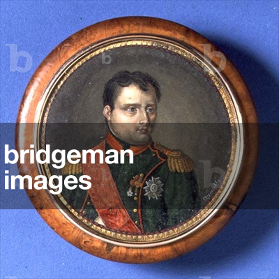 Italian micro mosaic of Napoleon set in the cover of a burr yew snuff box, signed Aguatti