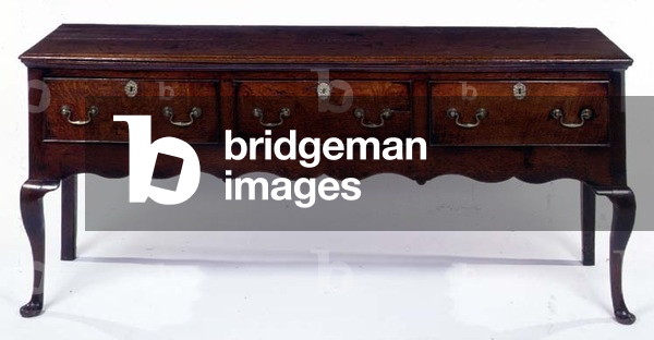 Mid-Georgian oak dresser with shaped apron and cabriole legs