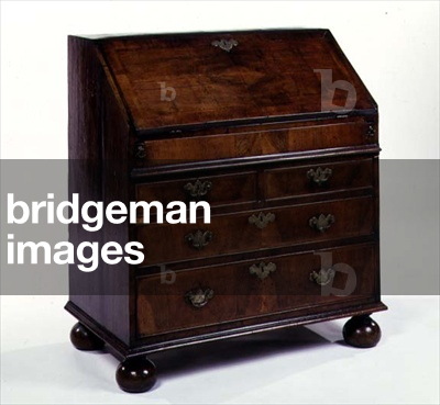 Queen Anne walnut bureau