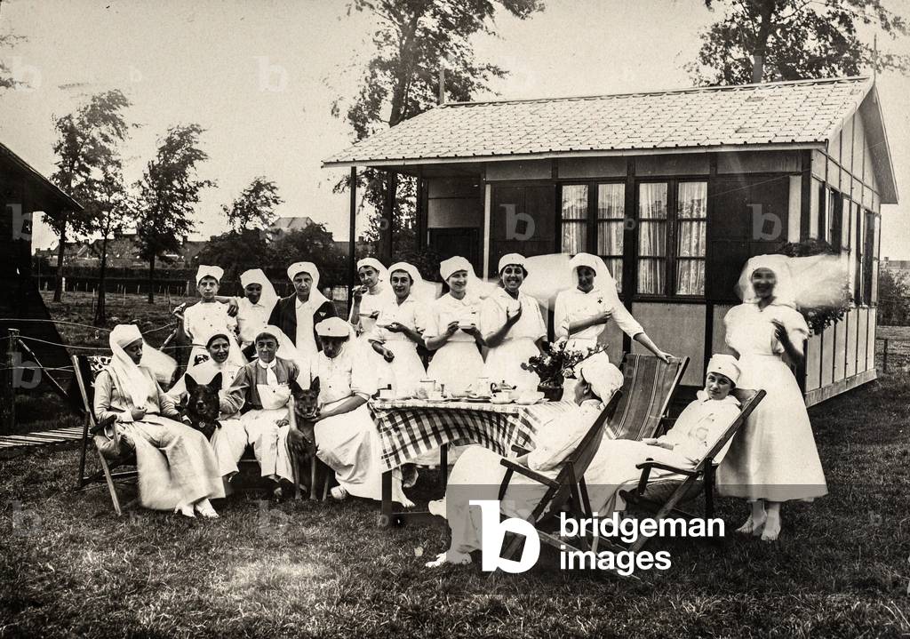 Group of French Surgical Nurses Outdoors in Belgium, WWI, Rousbrugge, Belgium, c.1915 (silver gelatin print)