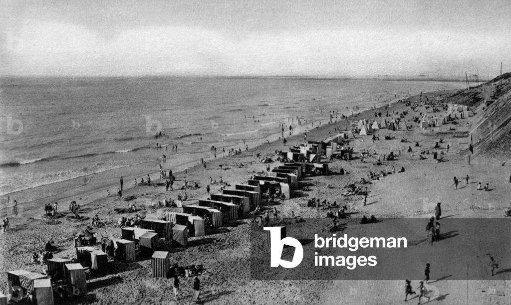 Le Portel (France): the beach, postcard