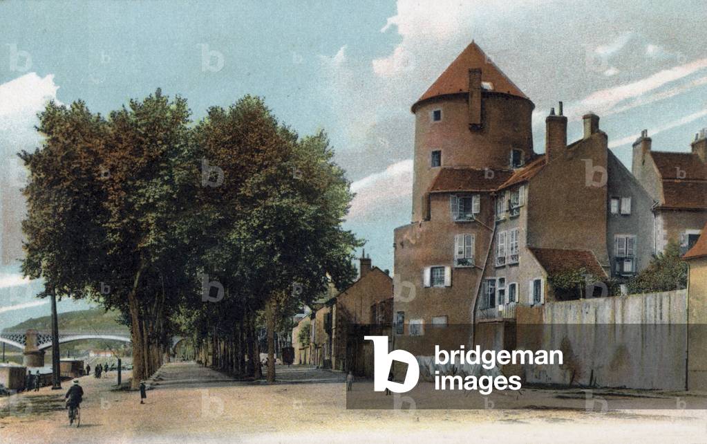 Nevers (France): Goguin tower and quay, postcard, c. 1911