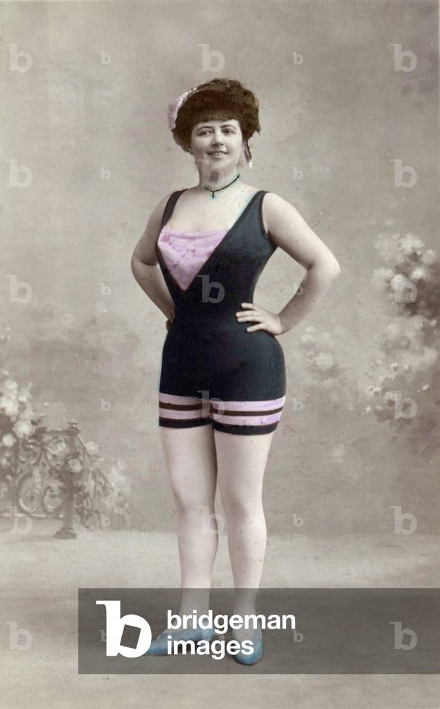 a woman in bathing suit, by Sazerac, postacrd, c. 1905