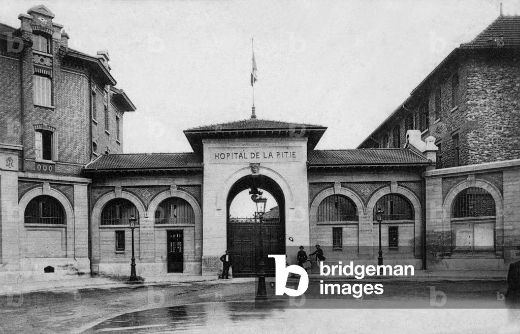Paris: the new Pitie hospital, main gate, c. 1900