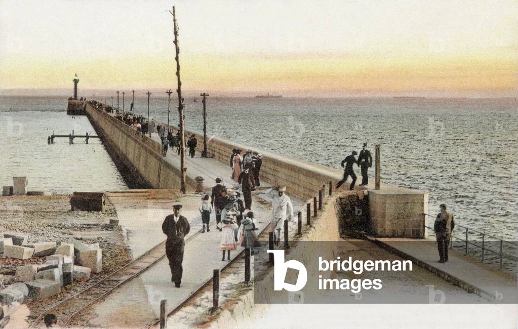 Le Havre (Normandy, France): the pier, postcard, 1904