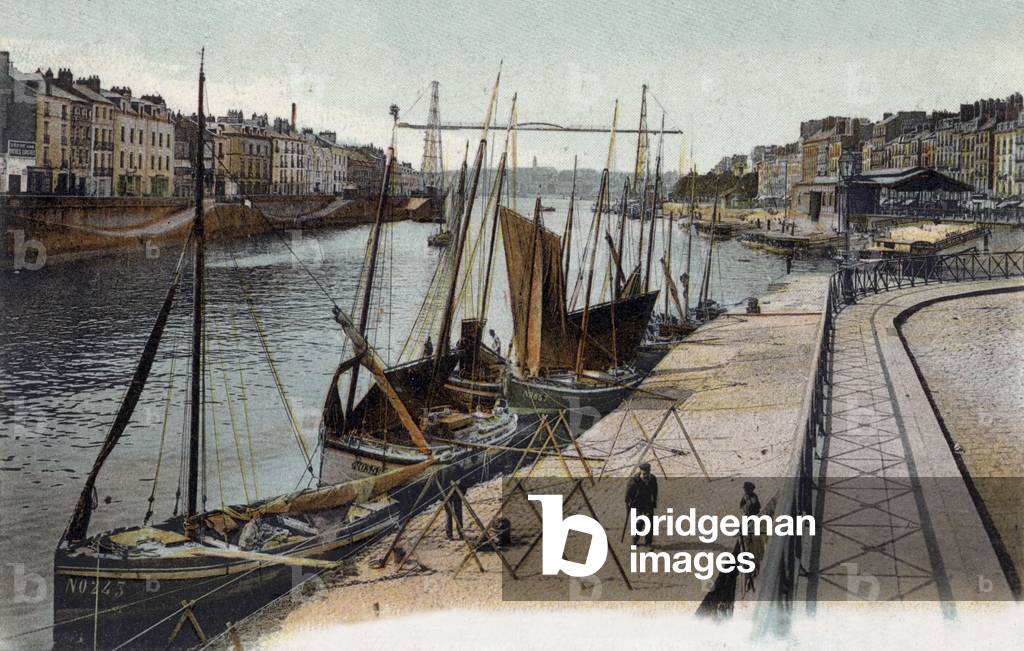 Nantes, France: fishing boats, postcard, 1914