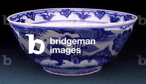 Safavid Blue and White Bowl, Persia, first half 17th century (underglaze painted earthenware)