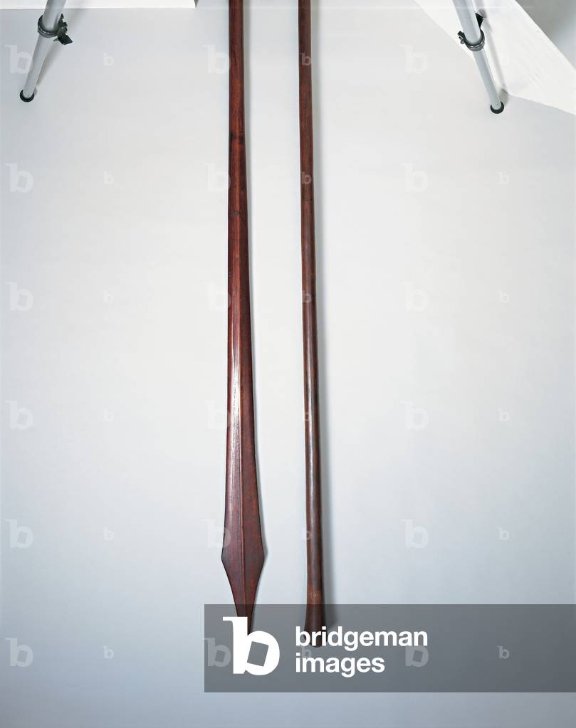 Pole club (left), Ula-fumiti, club (right), Niue (wood)