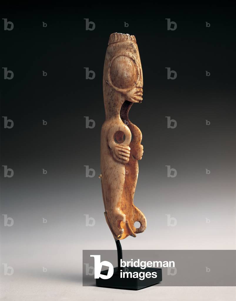 Object of unknown use with Tiki motif, Marquesas Islands, 19th century (human bone)
