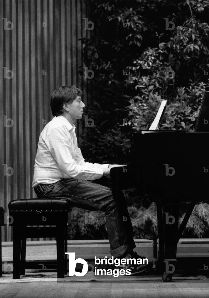 Tamás Vásáry - Swiss pianist and conductor of Hungarian birth, 1988