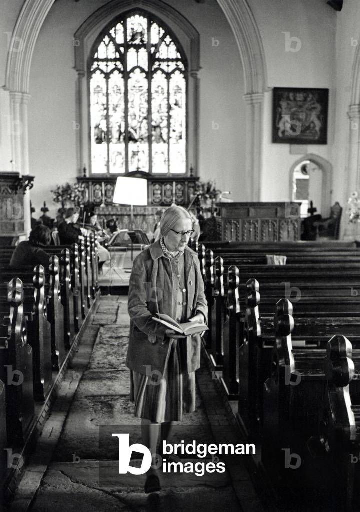 Imogen HOLST in Aldeburgh in 1977
