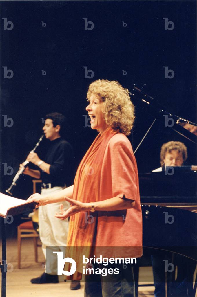 Felicity Lott singing , Aldeburgh , 1999 English singer