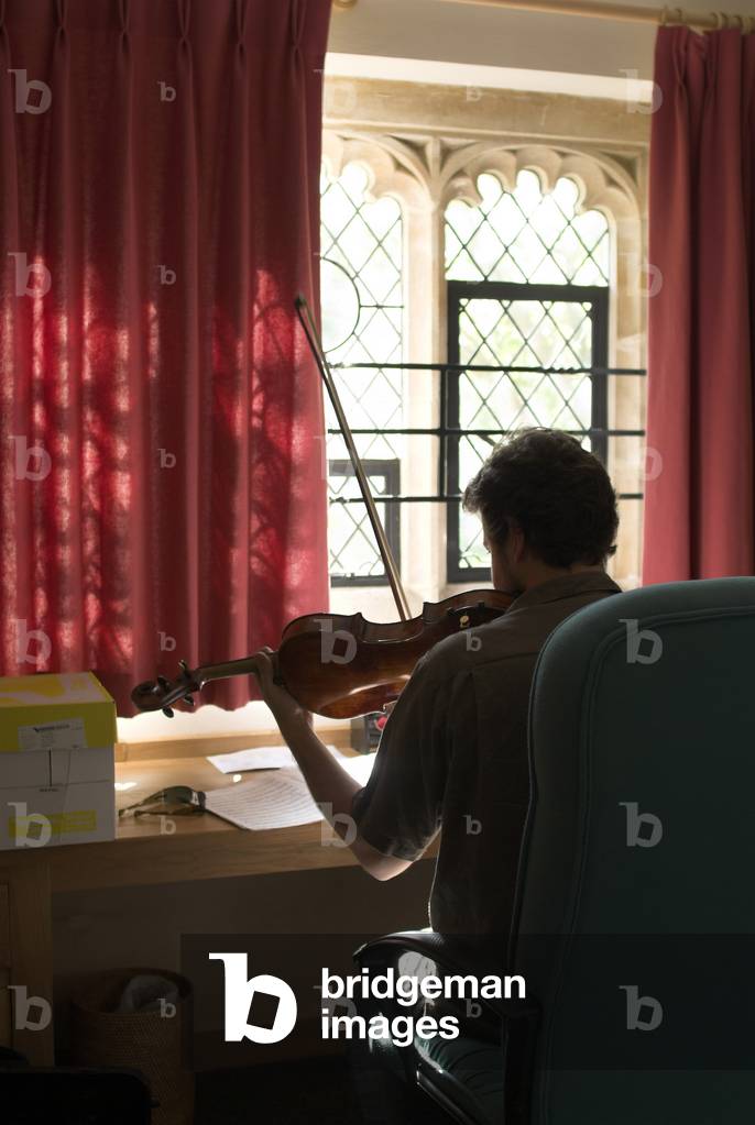 Lawrence Power -  playing the viola at Aldeburgh Parish Church