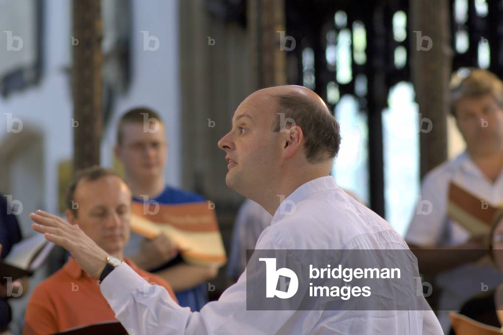 Stephen Layton directing Polyphony, Southwold Parish Church, Aldeburgh Festival, 2006