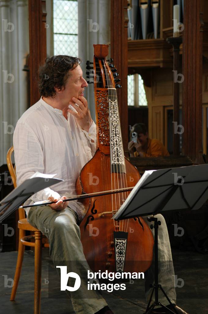 Pierlot, Philippe playing a viola da gamba at the Aldeburgh Festival 2004