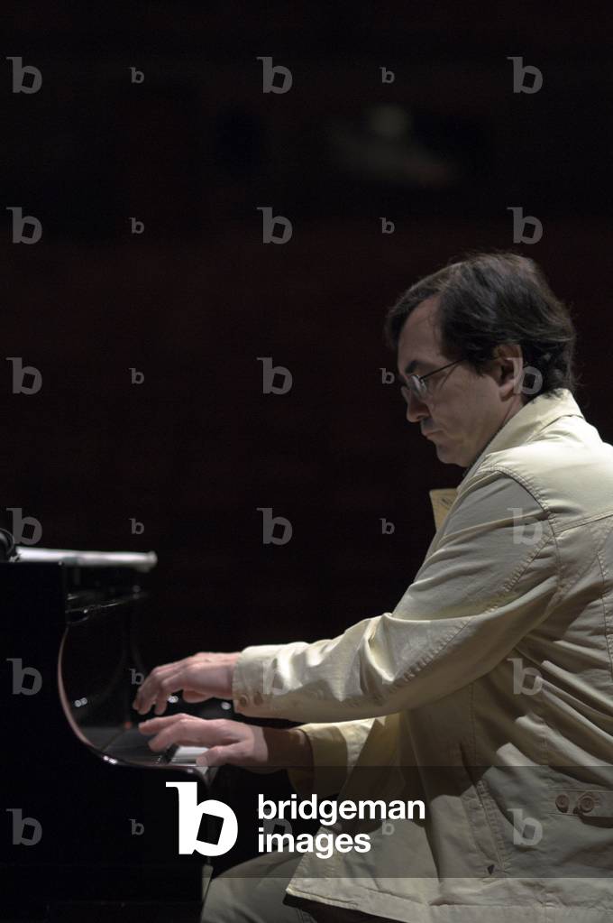 Pierre-Laurent Aimard - portrait of the French pianist performing in Snape Maltings during the Aldeburgh Festival, June 2005